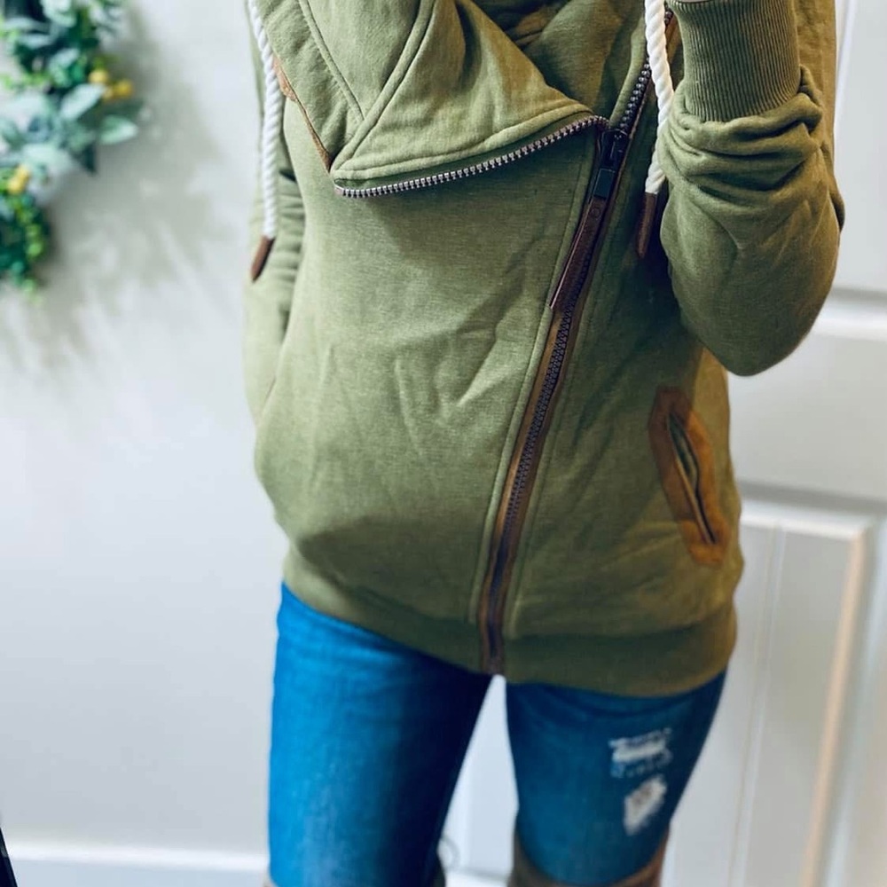 Wanakome Olive Green Women's Hoodie with Brown Accents - Picture 2 of 3